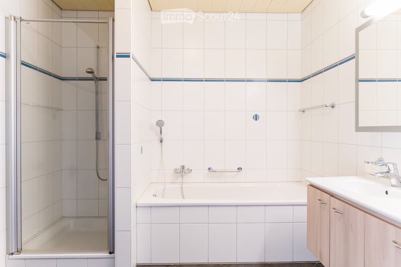 Bel appartement dans beau quartier calme et central (2)