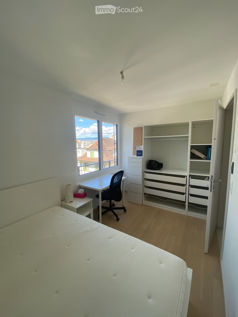 Möbliertes Zimmer (3)