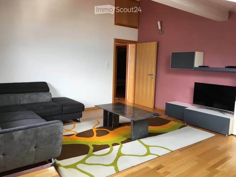 Charmantes 3,5-Zimmer-Dachgeschosswohnung zur Miete in Veysonnaz (4)