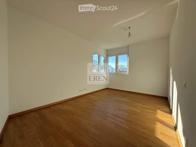 Geräumige 4.5 Zimmer Wohnung in Sion (4)