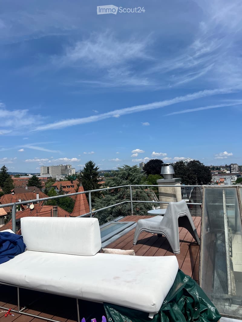 Chambre de colocation lumineuse avec terrasse privée sur le toit (2)