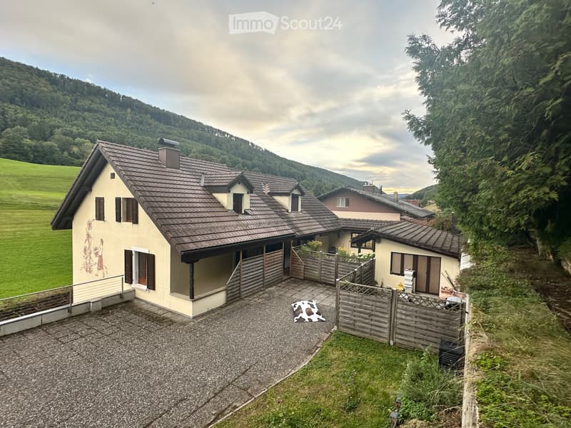 Duplex in der Natur mit großer Garage (1)