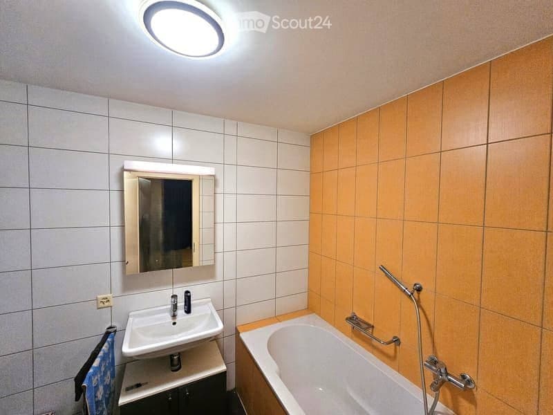 Spacieux appartement de 4.5 pièces à Le Locle. (2)