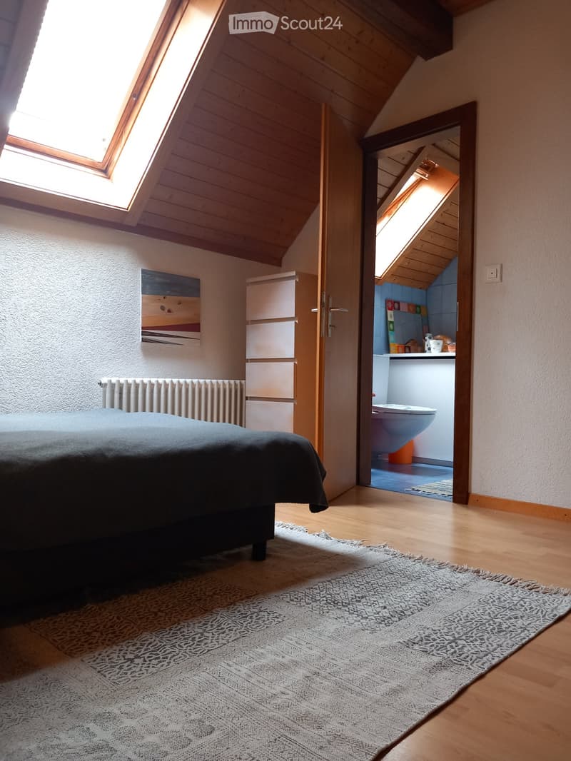 Zimmer mit möbliertem Bad zur Miete (3)