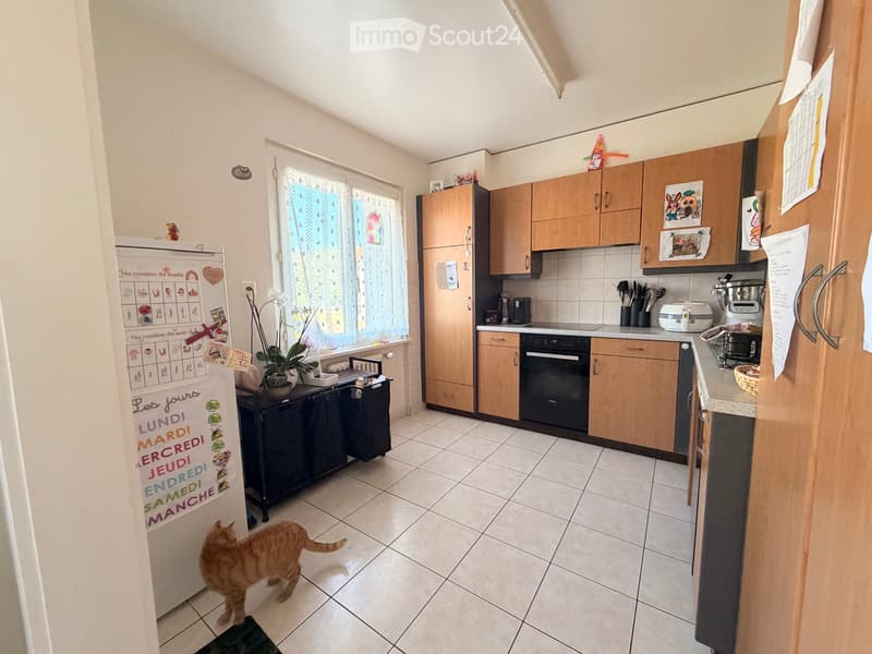Four-room apartment for rent (1)