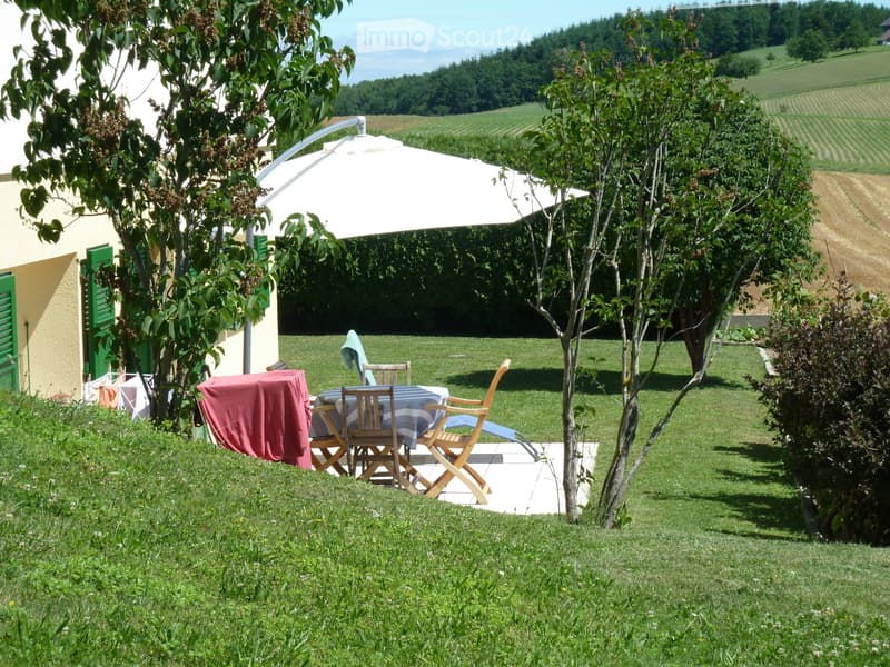 Three rooms with garden, in the middle of the fields (2)