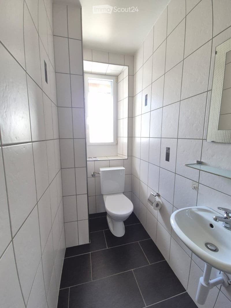 Großes 3.5-Zimmer-Apartment mit 115 m2 in Lignières - Sofort verfügbar (5)