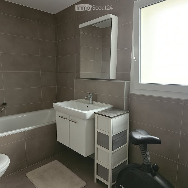 Zu vermieten: Modernes 2.5-Zimmer-Apartment in Châtel-St-Denis (3)