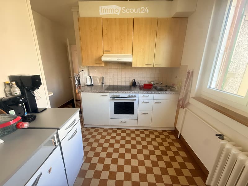 Location 3.5 close to all amenities (3)
