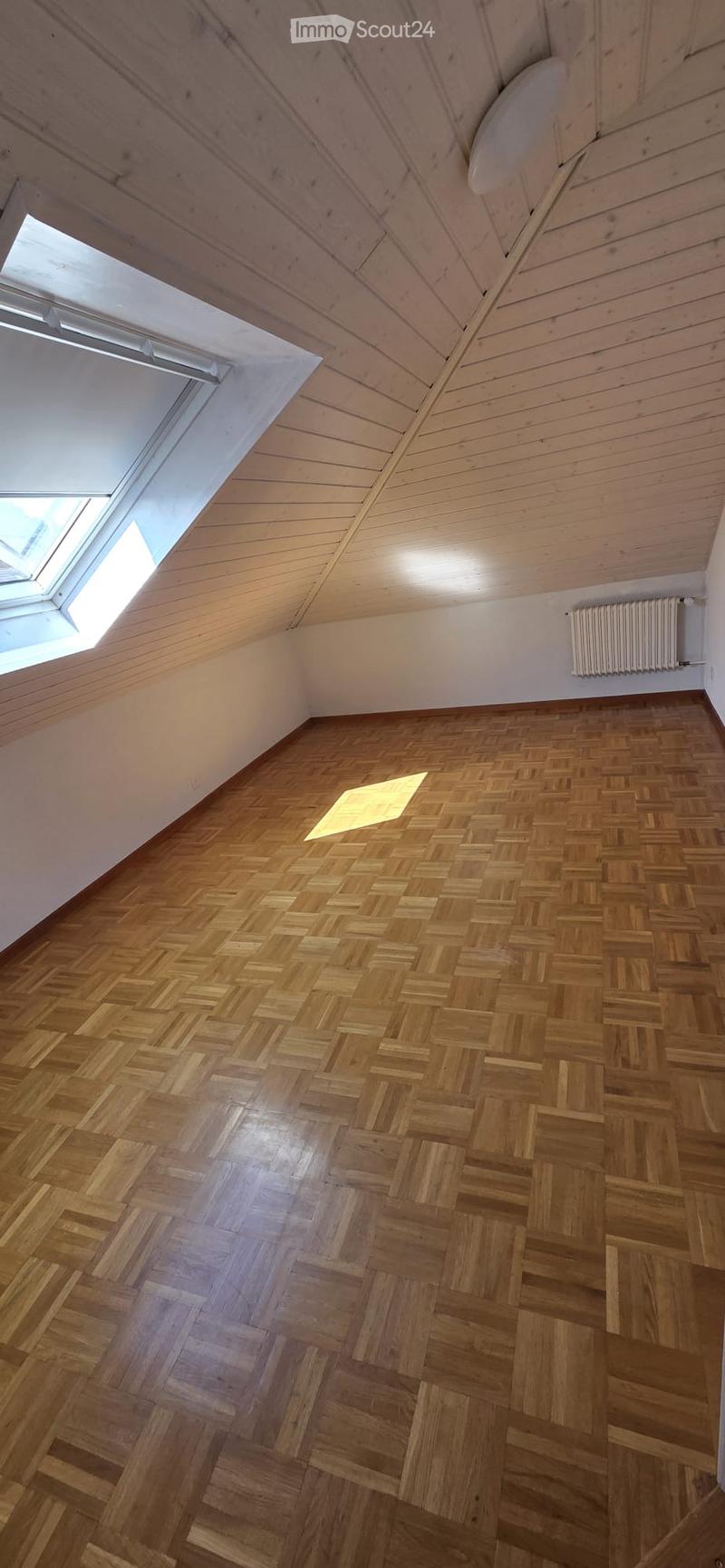 Appartement 4 pièces avec garage et place de parc (1)