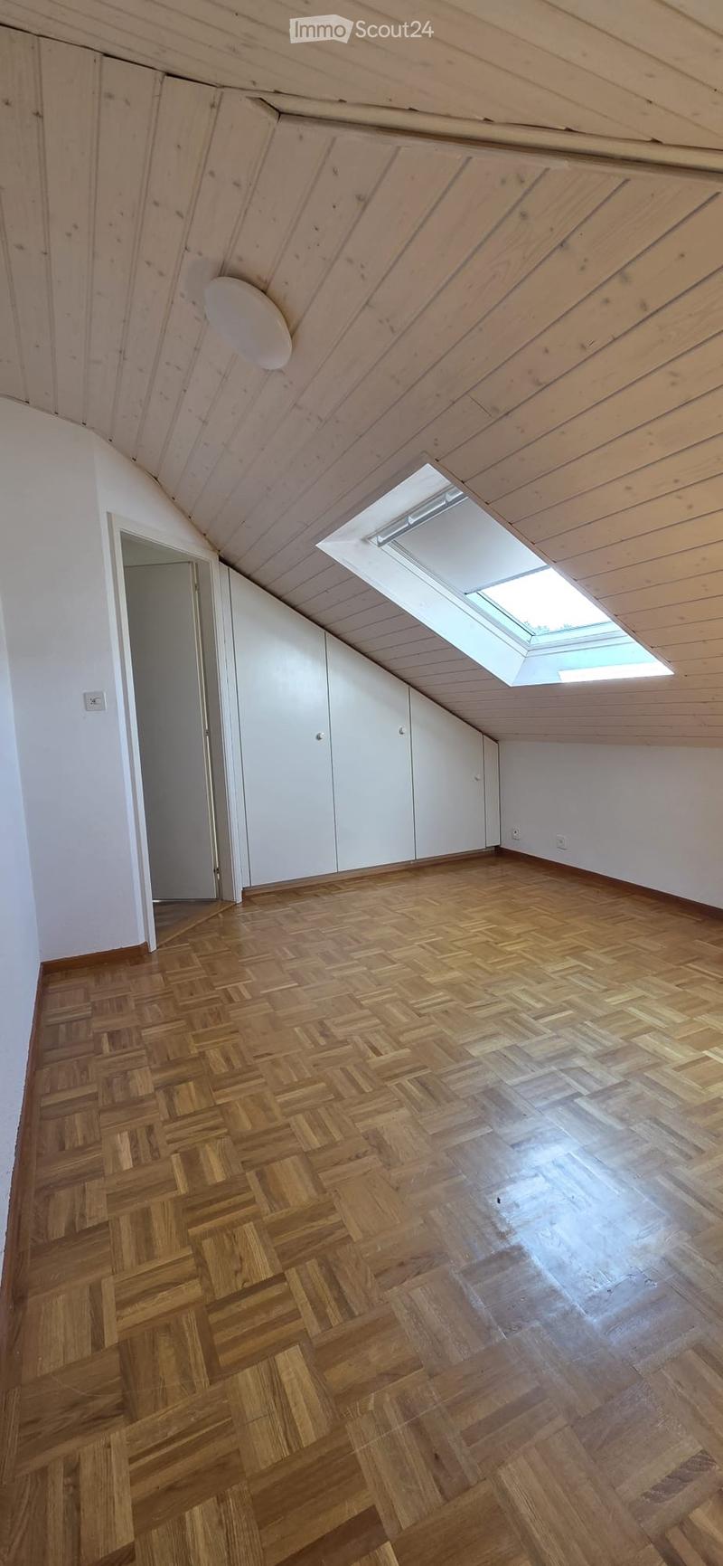 Appartement 4 pièces avec garage et place de parc (2)