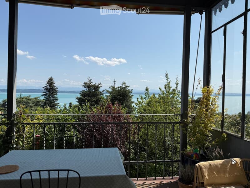 Appartamento di 5.5 locali con balcone e vista lago a Neuchâtel (4)
