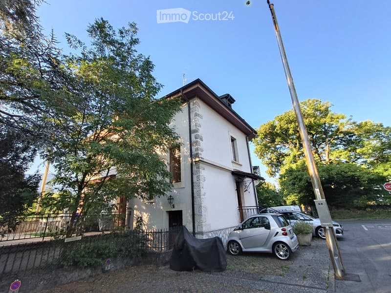 Charming 5.5-room apartment in a villa in Carouge (1)