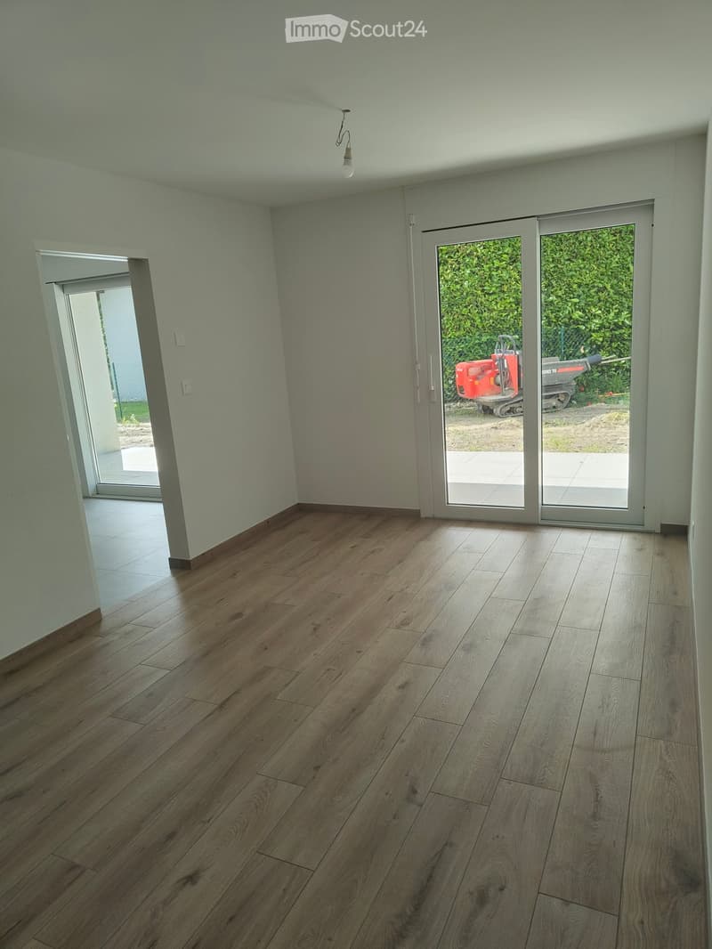 Charmantes 2.5-Zimmer-Wohnung in Collombey-Muraz (3)
