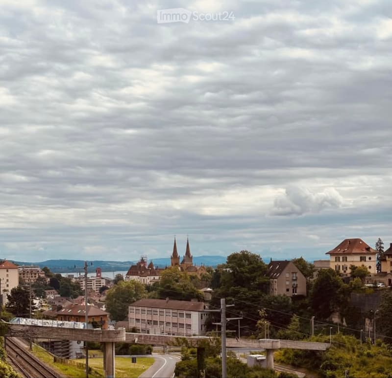 À louer Charmant appartement de 3,5 pièces à Neuchâtel (1)