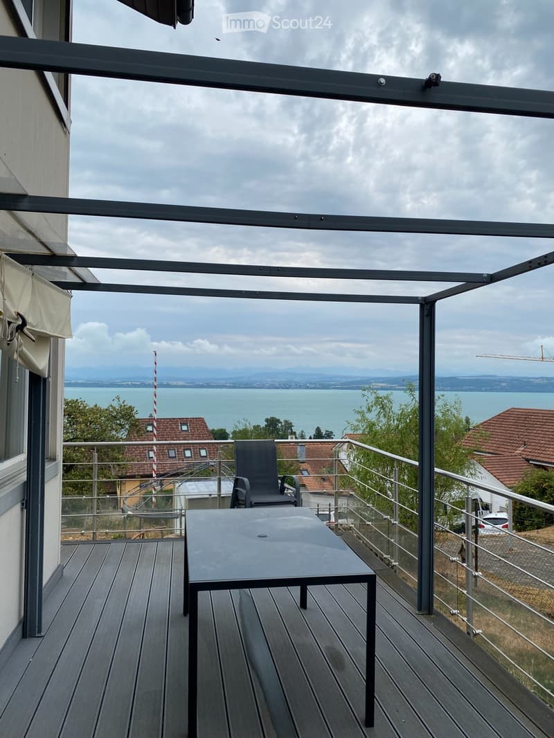 Appartement avec vue sur le lac et les alpes (4)