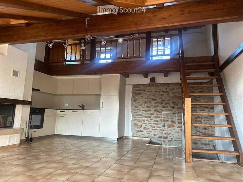 Charmante Duplexwohnung in der Altstadt von Murten (4)