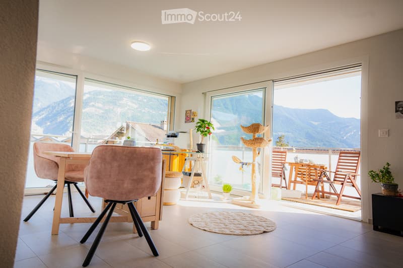 Appartamento luminoso di 2,5 locali con vista sul castello (1)