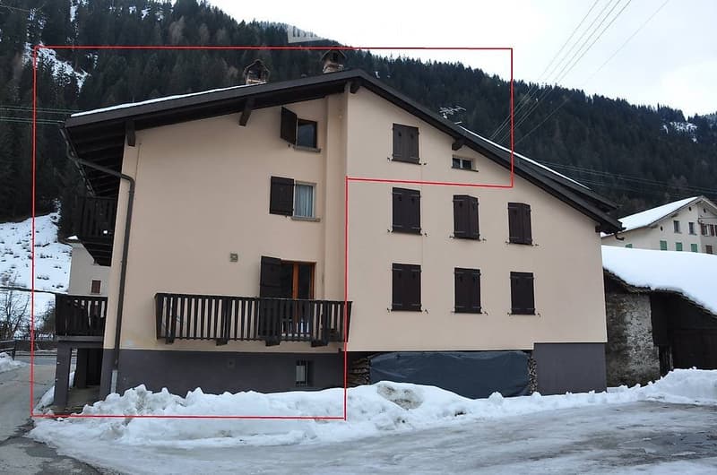 Großes leventinisches Haus in Duplex (2)
