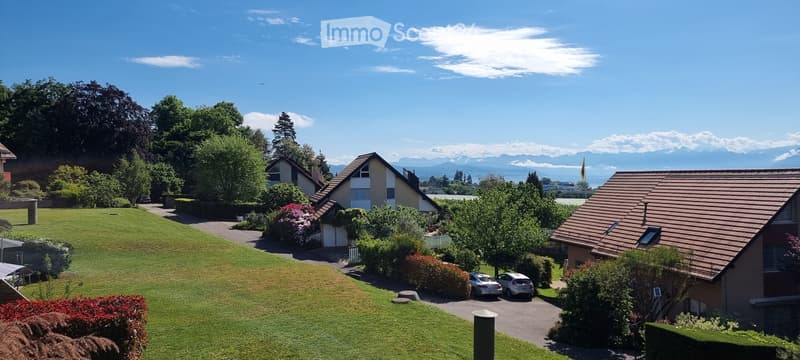 Apartment with 4.5 rooms and view of the Alps and the lake (5)