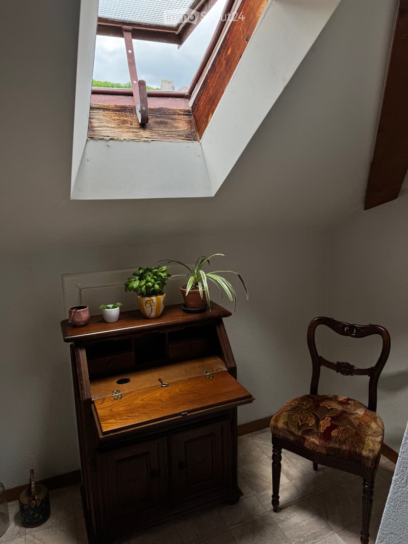 Charmant petit appartement sous les toits de Corcelles (2)