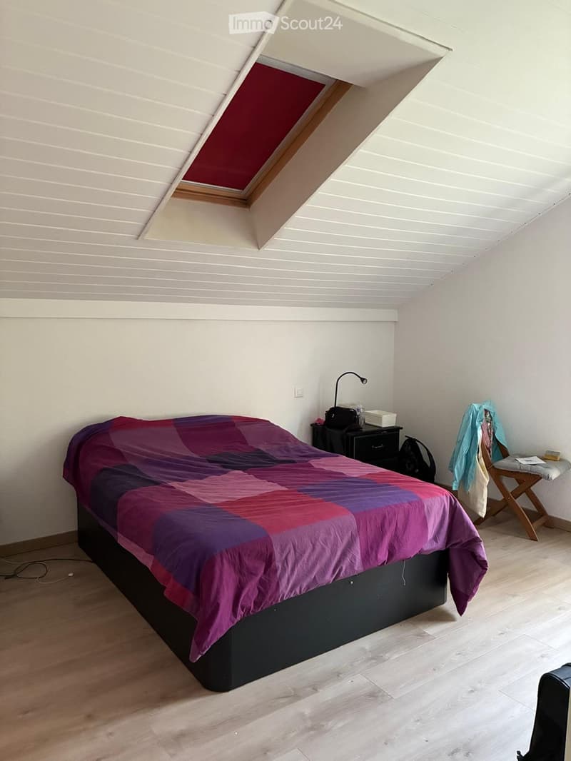 Dachgeschoss 4.5 Zimmer mit Panoramablick auf den See Lausanne (3)