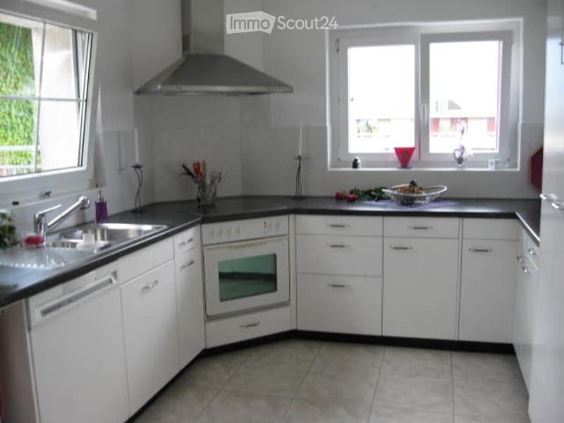 Schöne 3,5 Zimmerwohnung zu vermieten mit Balkon+Terrasse (2)
