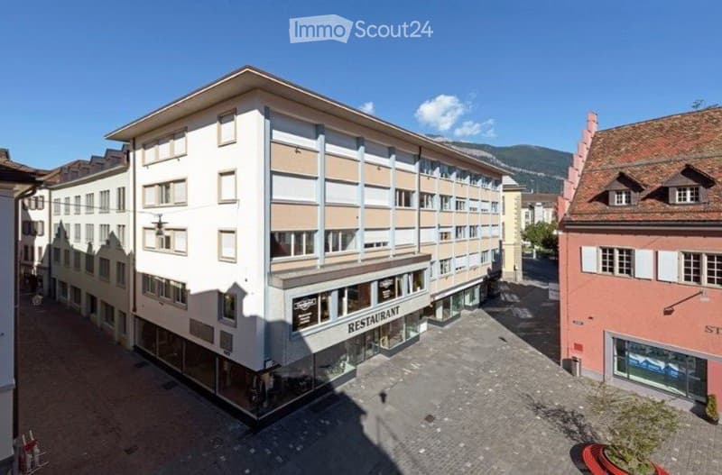 Charming 3-room apartment with balcony in the heart of Chur (1)