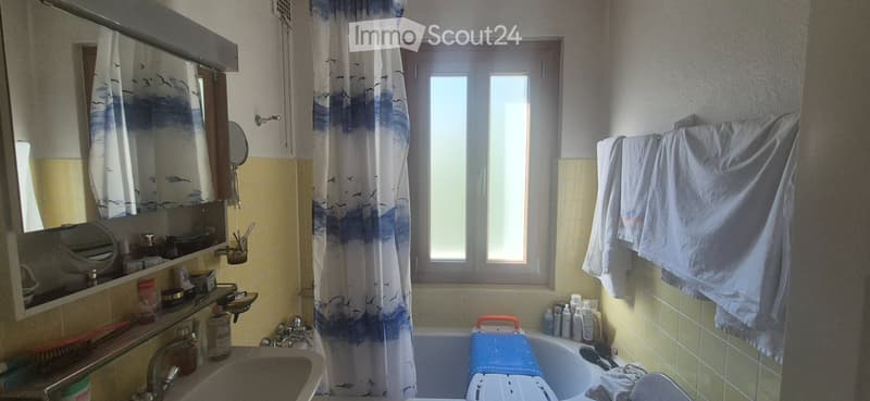 Zu vermieten in Sierre, 3-Zimmer-Wohnung, Balkon, freie Sicht (4)
