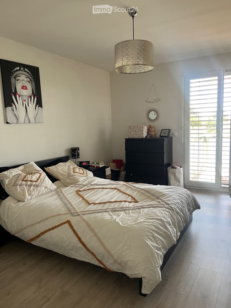 Schönes 2,5-Zimmer-Wohnung in Vuarrens mit großem Balkon (3)