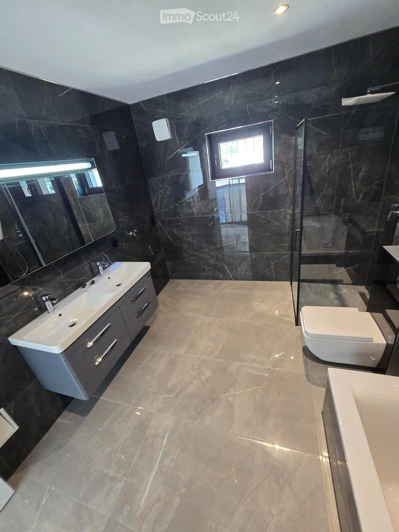 top moderne 3,5 Zimmerwohnungen mit grosser Terrasse (3)