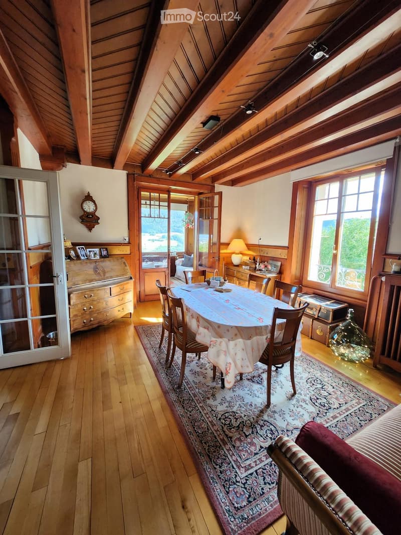 Beautiful 5.5-room apartment + veranda in Ballaigues (2)