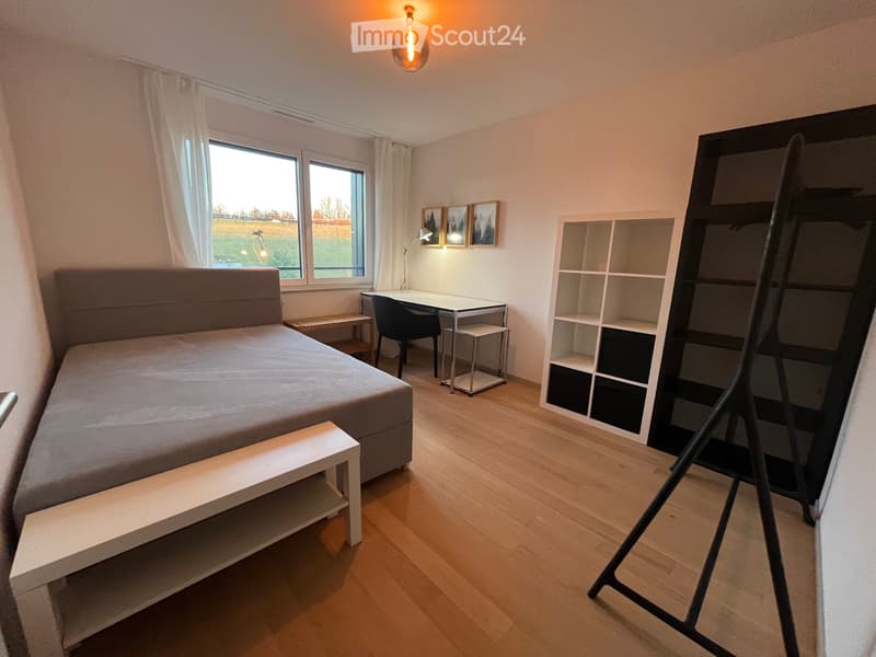 Rent room with private bathroom in luxury building (1)