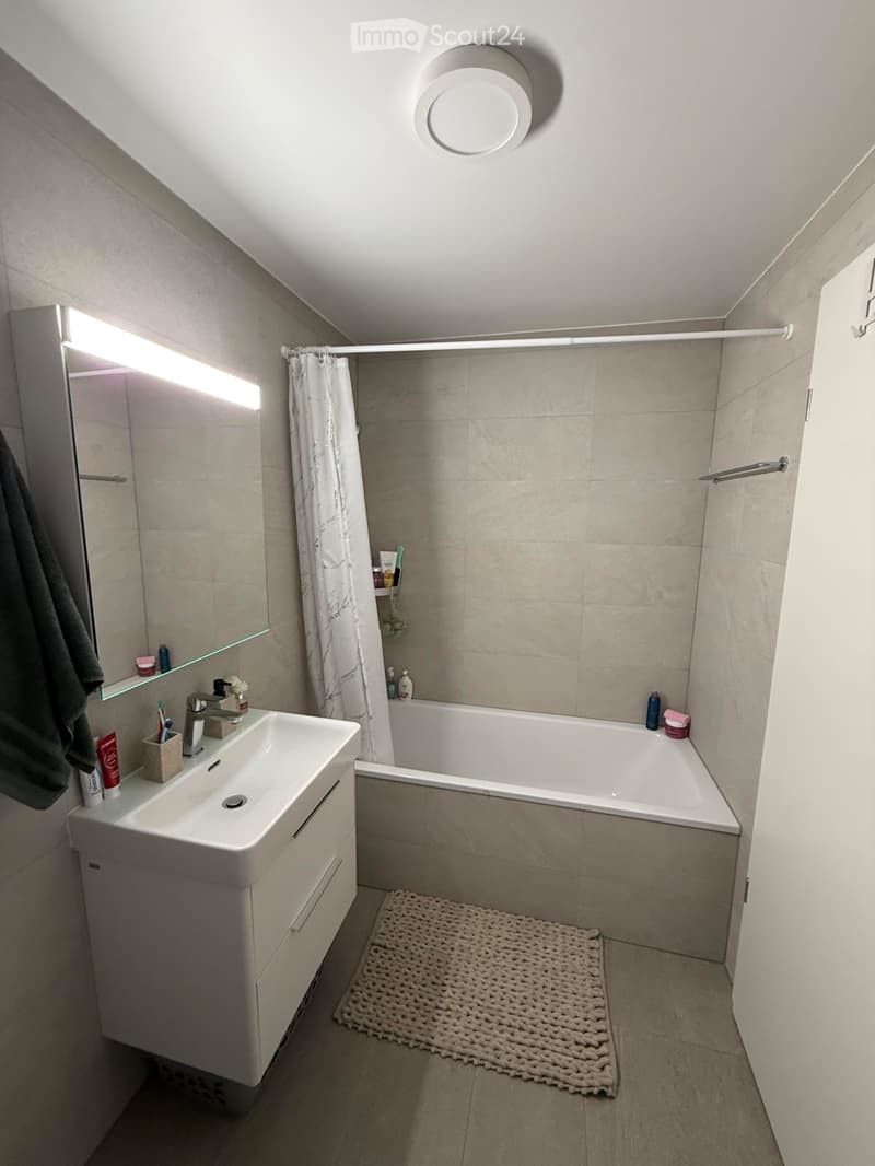 Moderne 2.5-Zimmer-Wohnung in Cossonay zum Verkauf (4)