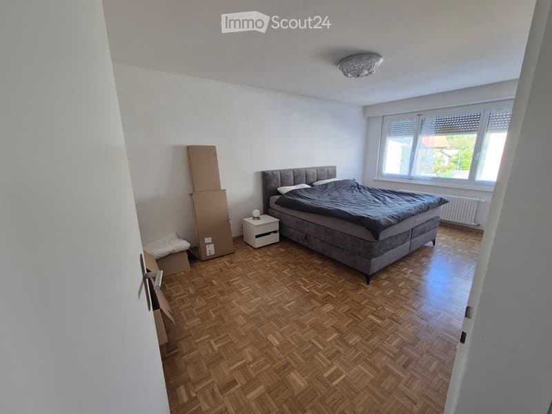 Appartement 3 pièces rénové au 1er étage avec ascenseur (5)