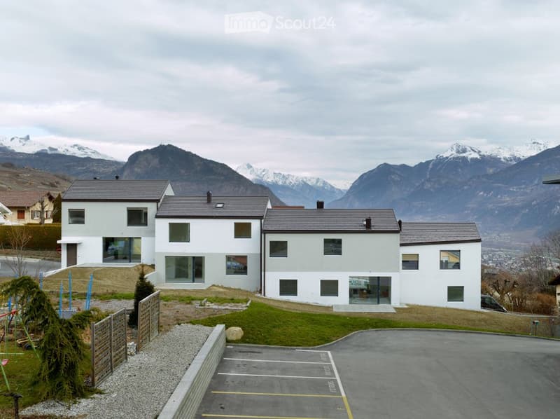 CHAMPLAN - Magnifico app 4.5 locali - 146 M2 con giardino privato (3)