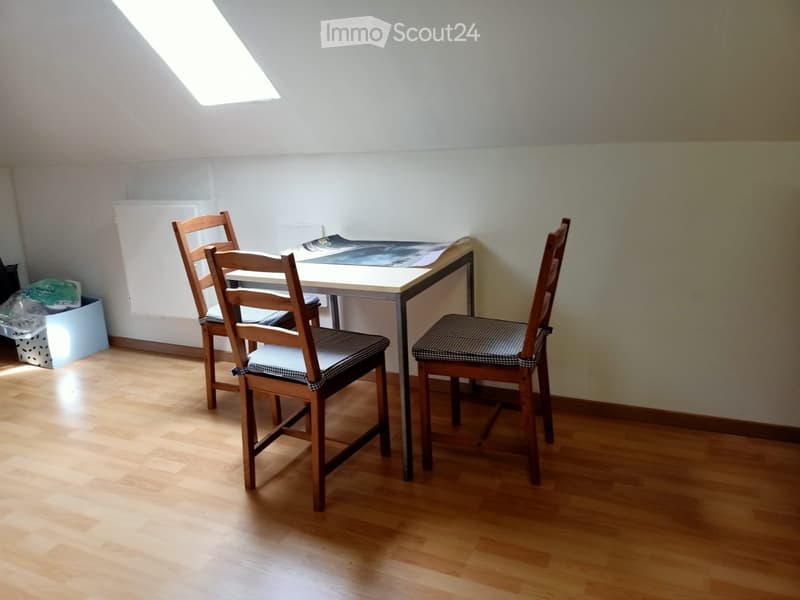Chambre à louer pour une femme (2)