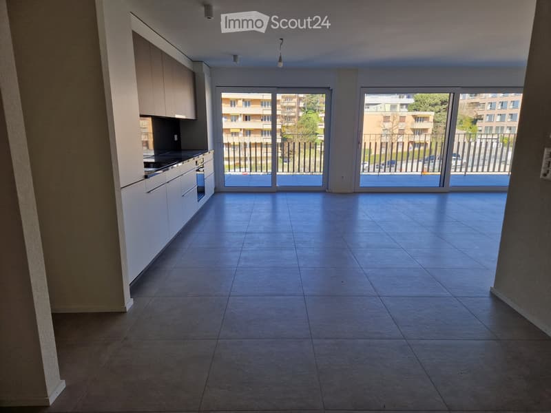 Neue 4,5-Zimmer-Wohnung mit großem Balkon (2)