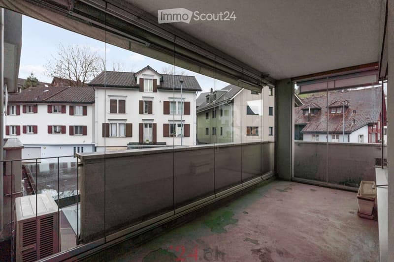 Charmante 2,5-Zimmer-Wohnung in Wollerau (5)