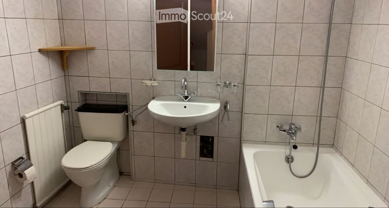 Großes 2.5-Zimmer-Wohnung mit viel Licht in Apples (3)