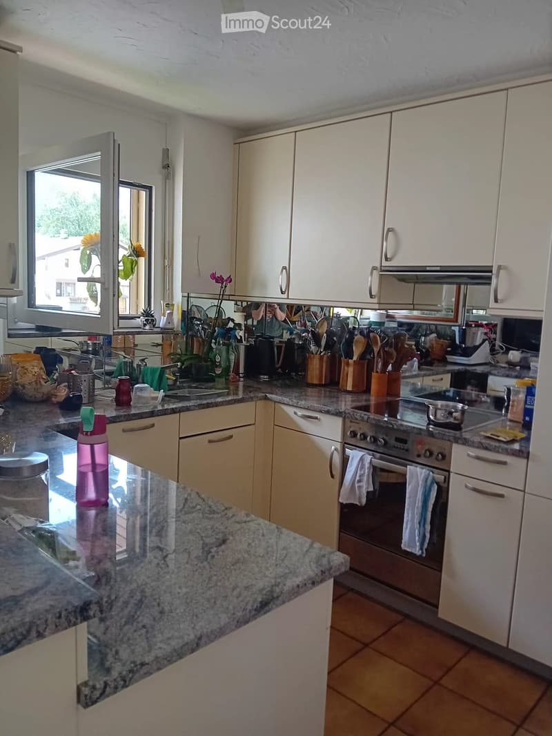 Appartement Duplex 5.5 Pièces à Susten à Louer (3)