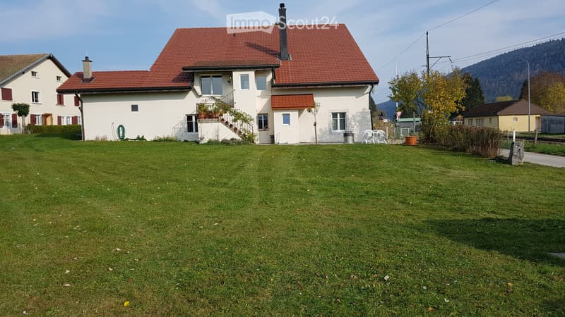Les Verrières - Ground floor apartment with 5.5 rooms (1)