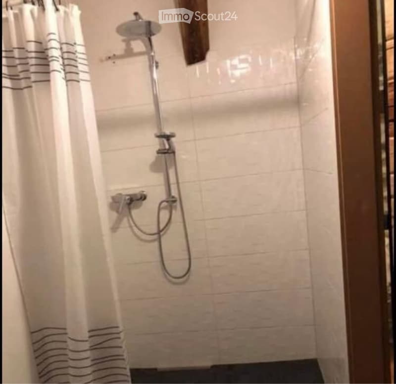 Chambre en colocation dans quartier paisible (4)