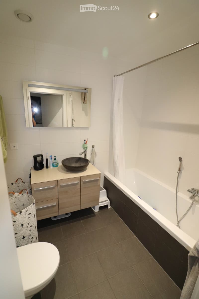 Appartement de 4,5 pièces de 107 m² avec balcon plein sud (5)