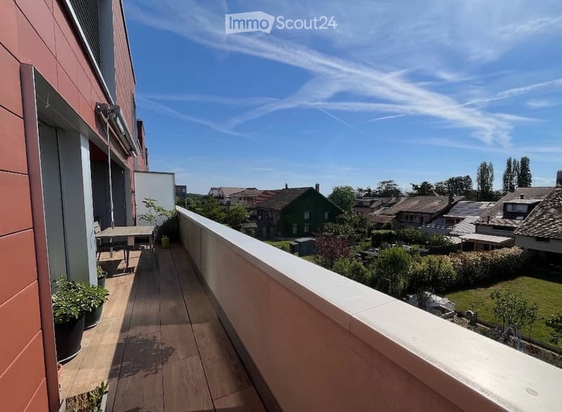 Appartement de 4,5 pièces de 107 m² avec balcon plein sud (2)