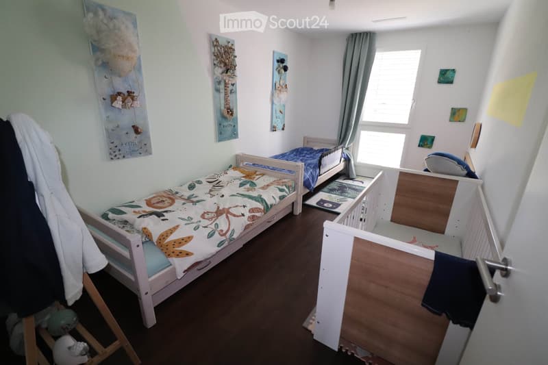 Appartement de 4,5 pièces de 107 m² avec balcon plein sud (3)