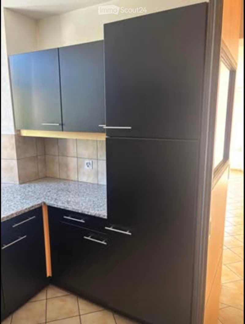 3 Zimmer zur Miete in der Innenstadt (2)