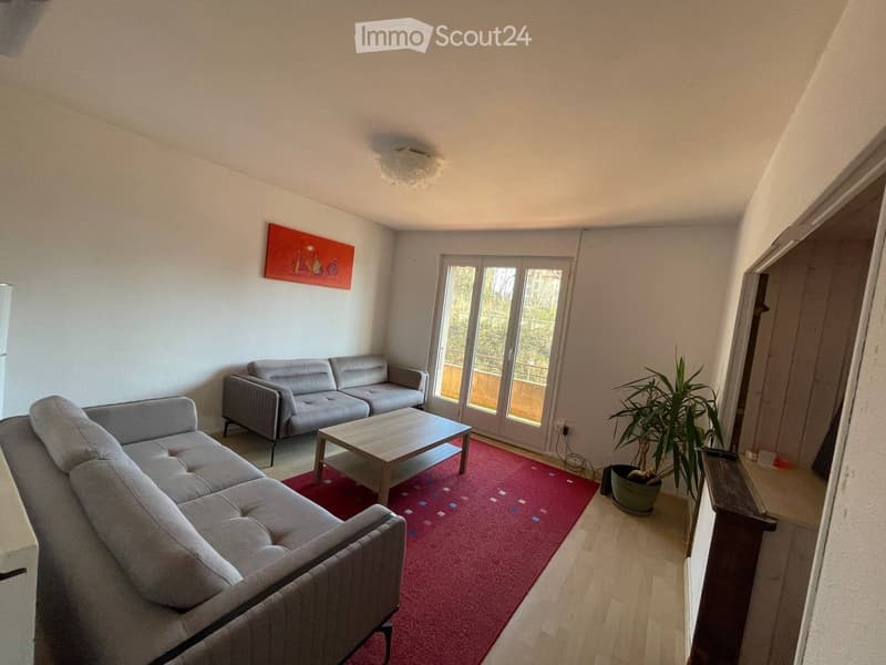 Room in shared accommodation near the train station (3)