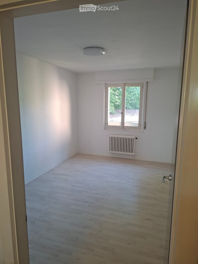 Zu vermieten sehr schönes Apartment im 1. Stock eines PPE (4)