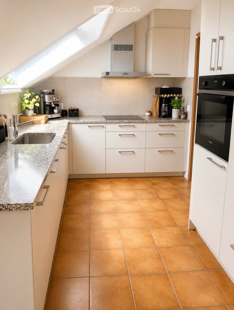 Wohnung mit 3,5 Zimmern renoviert (2)
